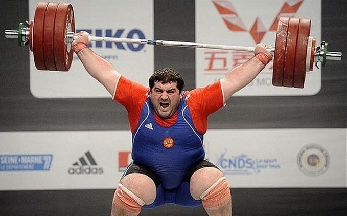 Lifting weight as a challenging factor in the development of lumbar osteochondrose